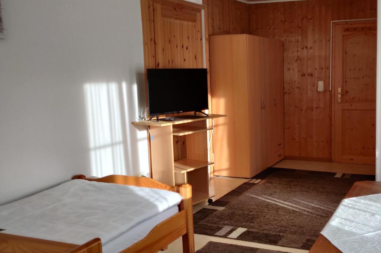 Pension Burger B&B Weibersbrunn Buitenkant foto