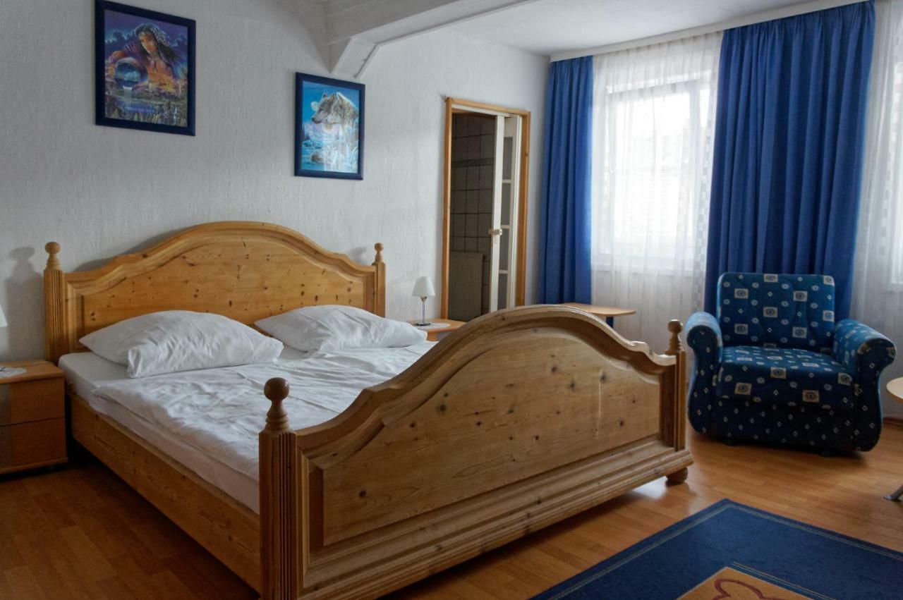 Pension Burger B&B Weibersbrunn Buitenkant foto